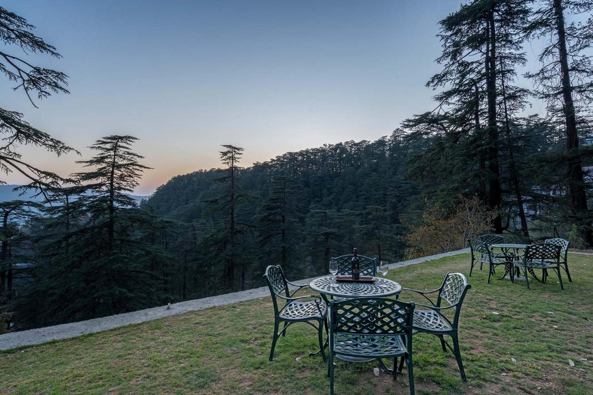 Stayvista At Pine Estate With Outdoor Jacuzzi Shimla Luaran gambar